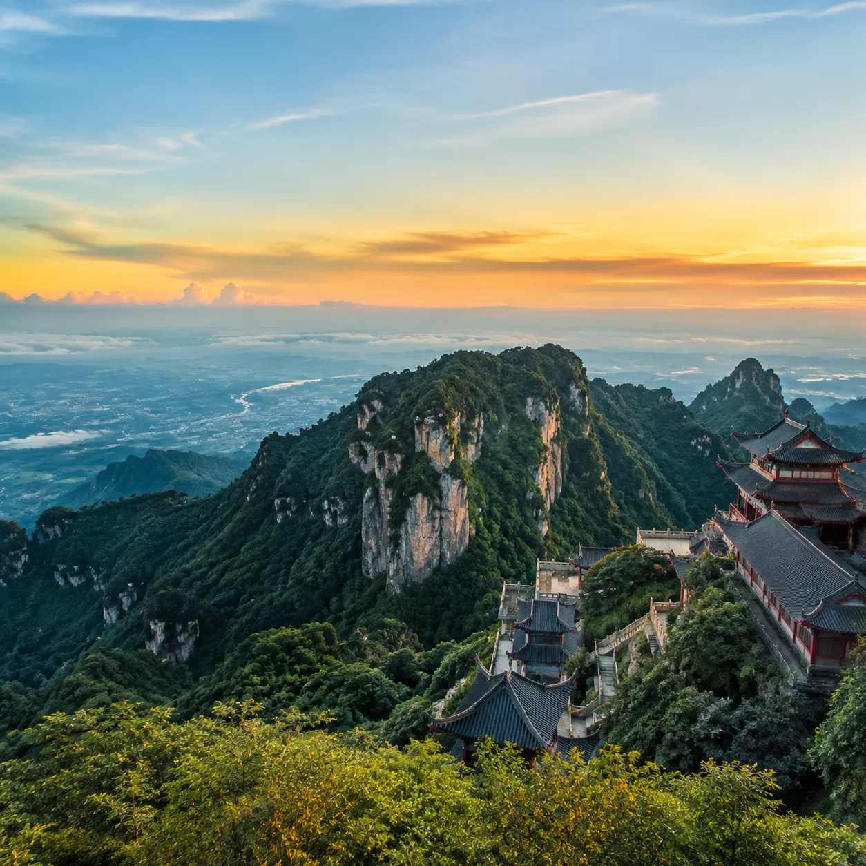 Tianmen Mountain Legends and Religious Temples